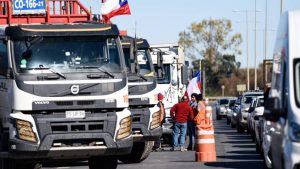Corte Ruta 68: Camioneros exigen que les perdonen las multas