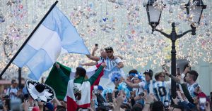 Uber va tras la pasión argentina y auspicia asociación de fútbol