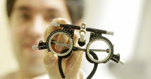 El punto de vista de las ópticas en la disputa con los oftalmólogos