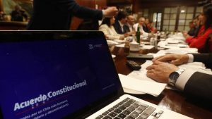 Árbitro confirmado, pero sin jugadores aún: Acuerdo constitucional comienza su etapa final sobre el mecanismo