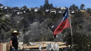 Desafío Levantemos Chile inicia campaña de recaudación de alimentos, fondos y herramientas para emprendedores