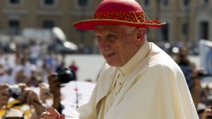 Papa Benedicto XVI muere a los 95 años y se convierte en el pontífice más longevo de la historia