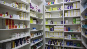 Farmacias advierten escasez de medicamentos: 
