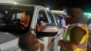 Carabineros reportó 218 personas conducidas por toque de queda y más de 111 mil salvoconductos por combustibles