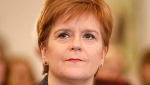 Primera ministra de Escocia presenta su dimisión: 