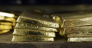 Al oro le ha salido competidor al título de metal más precioso
