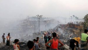 Unos 12 mil damnificados por incendio en campamento de refugiados en Bangladesh