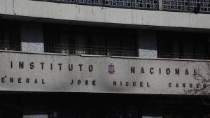 Municipio de Santiago y violencia en los liceos: 