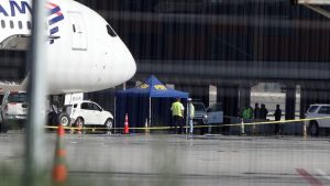 Tiroteo en el Aeropuerto de Santiago: intento de robo termina con dos fallecidos