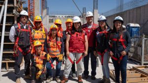 Lanzan tercera edición de premio que reconoce participación femenina en industria de la construcción