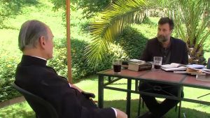 Sacerdote Ibáñez es crítico con escritores modernos