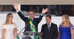 Un Brasil nacionalista recibe a su nuevo presidente