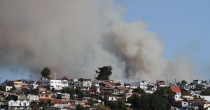 Onemi declara Alerta Roja por incendios forestales en Valparaíso