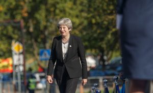 Brexit: el parlamento complica a Theresa May