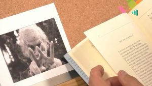 Cristián Warnken recita poema de Nicanor Parra