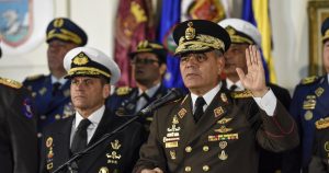 Cúpula militar de Venezuela respalda a Maduro