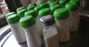 Chile está en el top ten de consumo de sal