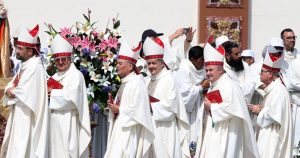 La progresiva intervención papal en la Iglesia chilena