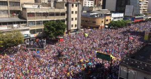 Guaidó dice que las caravanas de ayuda entrarán a Venezuela el 23 de febrero