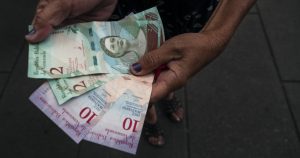 FMI se prepararía para colapso de Maduro por escasez de efectivo