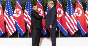 Trump y Kim podrían declarar en Vietnam fin de guerra de Corea