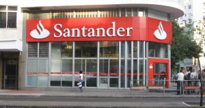 Santander quiere ahorrar US$ 1.400 millones con plan estratégico