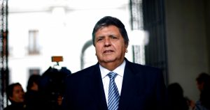 Expresidente Alan García se dispara antes de ser detenido