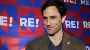 Luis Silva le contesta su hermano Sebastián Silva: 