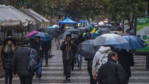 Lluvia en Santiago: ¿Cuándo comenzará a caer agua?