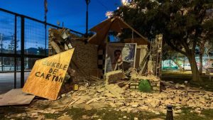 Tras anuncio de demolición por parte del Gobierno: desconocidos desmantelan mausoleo narco en Lo Espejo