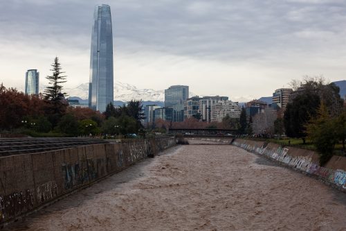 Por turbiedad en ríos Maipo y Mapocho: Aguas Andinas decretó Alerta Temprana Preventiva