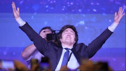 Sorpresivo triunfo de Milei en Argentina: ¿qué tan probable es que sea presidente de Argentina?