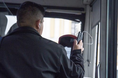 Usuarios reportaron fallas de pago con código QR en transporte público a días de su inauguración