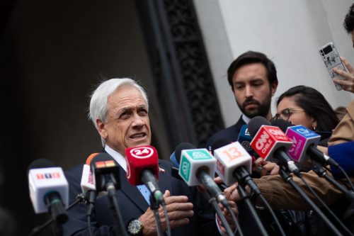 Tras reunión con Boric por conmemoración de 50 años, Piñera llamó a 