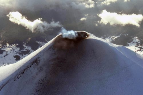 Se mantiene Alerta Naranja en Volcán Villarrica: ¿Qué significa?