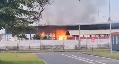 Incendio afecta a planta de Gasco en la comuna de Maipú