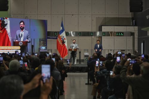 Metro de Santiago inaugura cuatro nuevas estaciones de la Línea 2