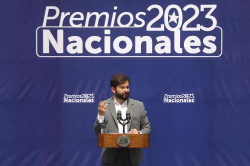 Presidente Boric entregó Premios Nacionales 2023: revisa quiénes recibieron los galardones