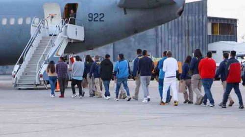 30 Individuos fueron deportados a Colombia en un vuelo de la Fuerza Aérea de Chile