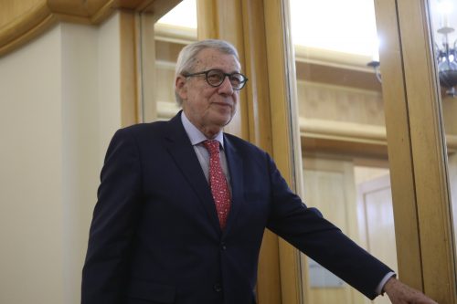 Gobierno eliminará en el 2026 el beneficio educativo para hijos de diplomáticos destinados en el extranjero