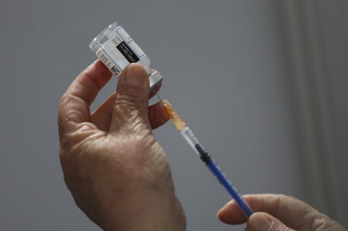 Minsal inicia campaña para la vacunación contra la influenza y Covid-19