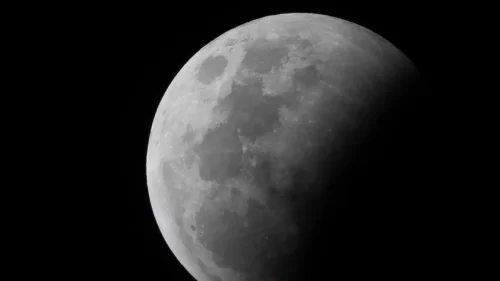 Eclipse Penumbral en Chile: Revisa la fecha, horarios y los mejores lugares para ver este fenómeno