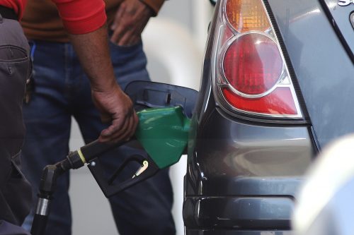 Precio de las bencinas jueves 25 de abril: descubre si aumenta o disminuye su valor