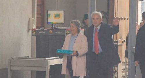 Con completos en La Moneda: senador Moreira logra junta con Boric y Jara para discutir pensiones
