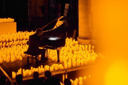 Tras el exitoso debut en Santiago de Chile, los conciertos Candlelight llegan a distintas regiones del país