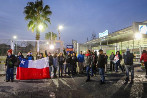 Federación de Trabajadores De Walmart inicia huelga legal: hay 75 supermercados Líder cerrados