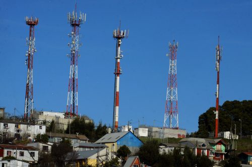 Entel, Movistar, Claro y VTR descontarán de las boletas servicios no prestados durante cortes de luz