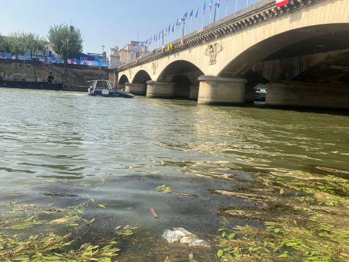 Peligra el triatlón en Paris 2024 por contaminación del río Sena