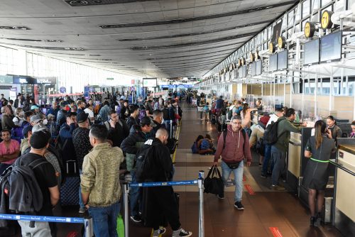 Líneas Aéreas chilenas cancelan vuelos programados para hoy por paro de transporte en Argentina