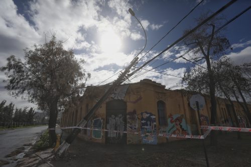 Nuevo sistema frontal en Santiago traerá vientos de hasta 70 km/h